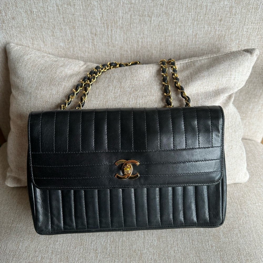 Vintage Chanel bag (authentic)